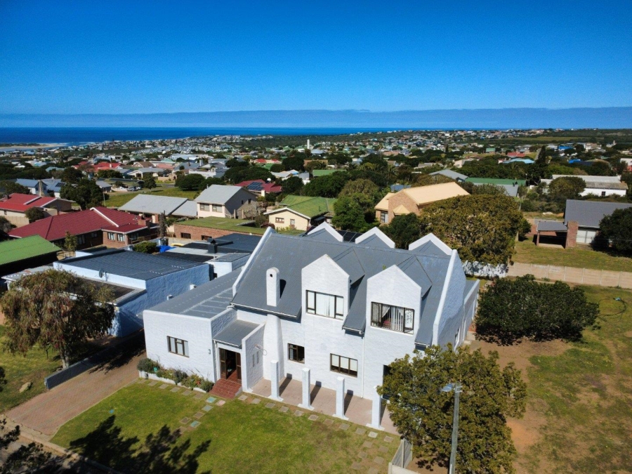 4 Bedroom Property for Sale in Stilbaai Wes Western Cape